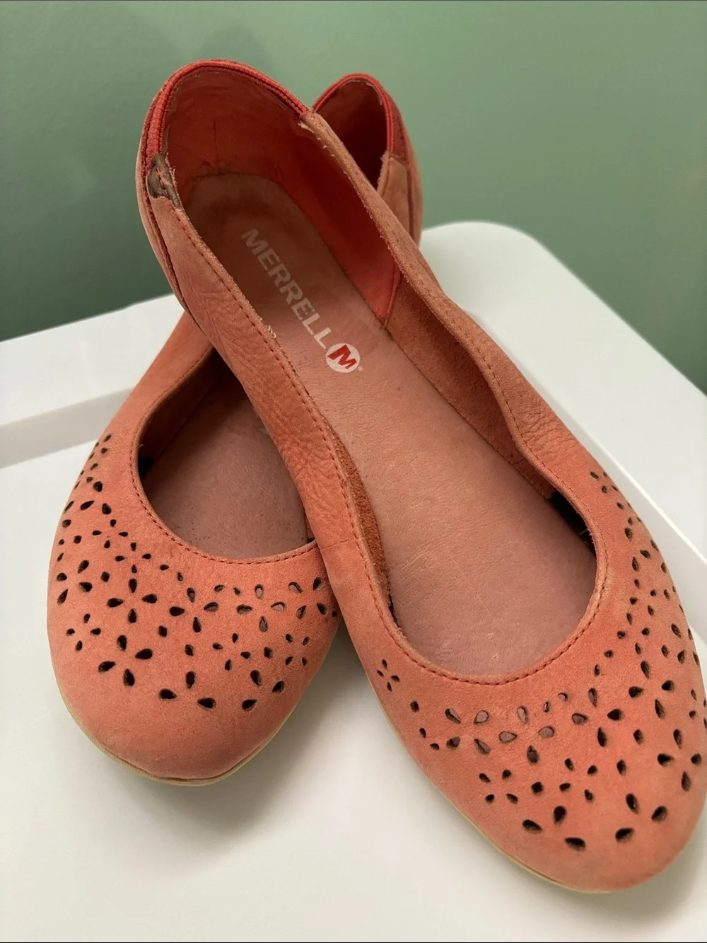 MERREL PEACH SUEDE FLATS